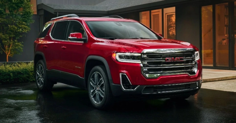 2023 Ford Explorer vs 2023 GMC Acadia