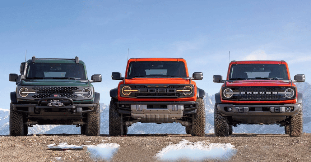 2023-ford-bronco-vs-2023-chevrolet-blazer-broncos